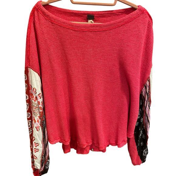 Free People We the Free Women Small Blossom Thermal Top Red Bandana Sleeves Boho - Picture 4 of 17